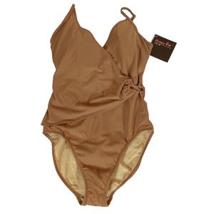 Shape FX one Piece Swimsuit Women’s Size 8 NWT